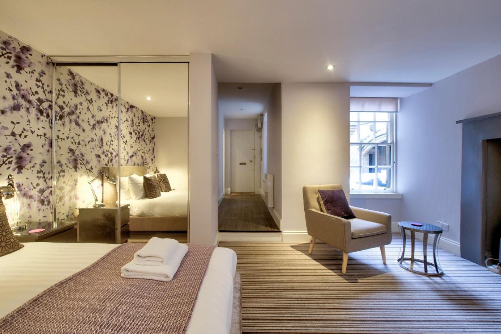 Guestready - Elegant Apt In Old Town 에든버러 외부 사진