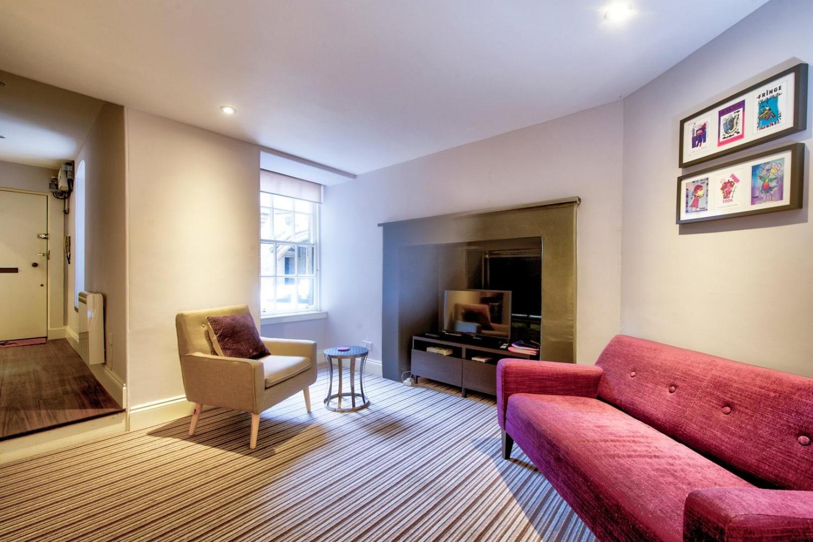 Guestready - Elegant Apt In Old Town 에든버러 외부 사진